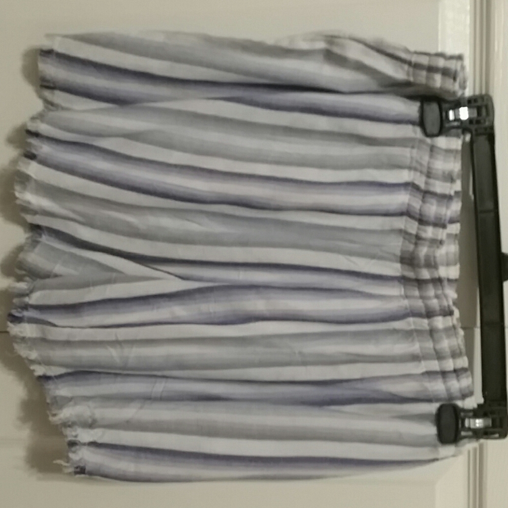 Shorts - Picture 4 of 5